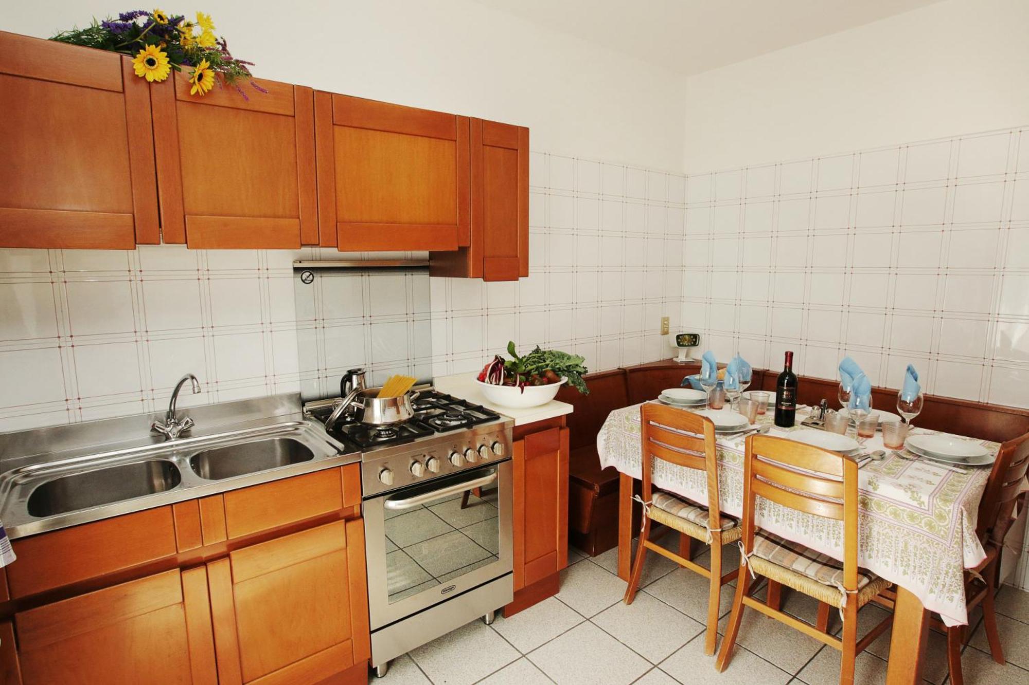 Appartamento Emma - Happy Rentals Riva del Garda Exterior photo